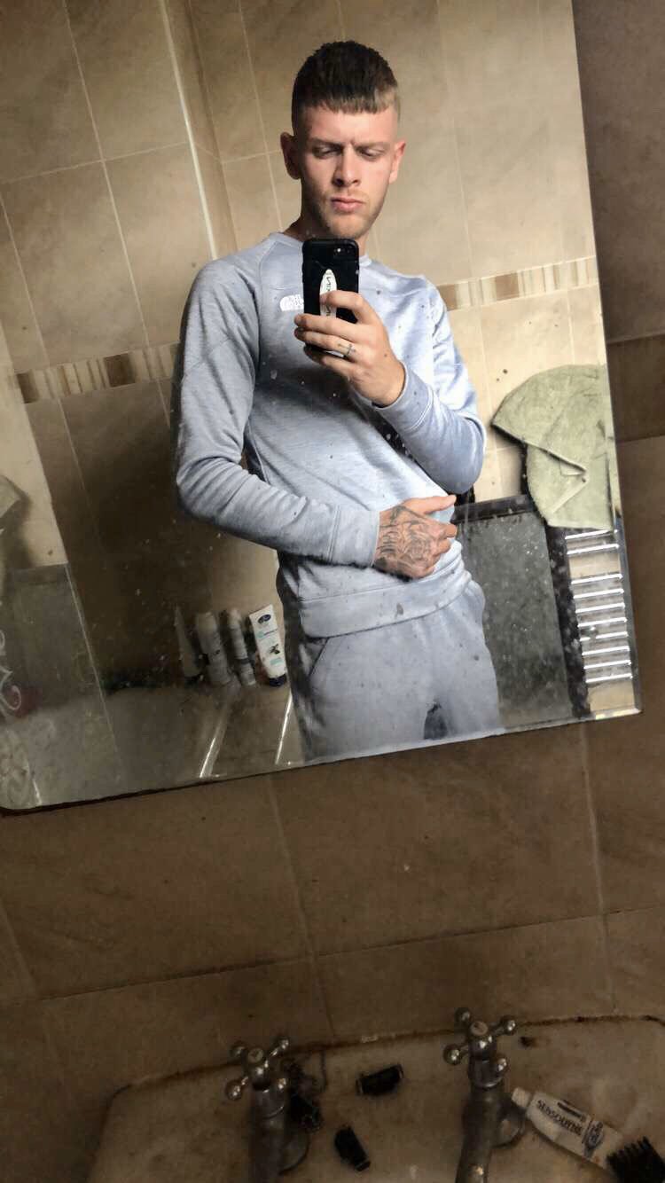 Hot chavvy lad ?? https://t.co/fzTr8M5zyK