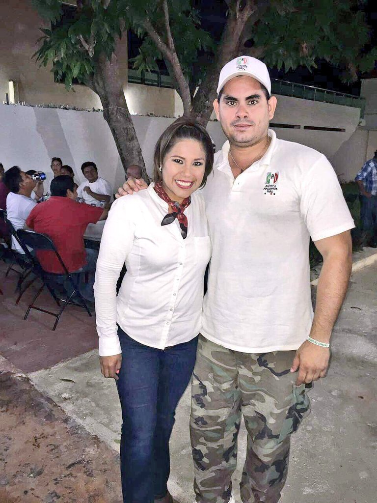 SuperPopularPRI's tweet photo. Feliz cumpleaños mis mejores deseos @LILIANAMADRIGAM https://t.co/7sc0LHBnS4