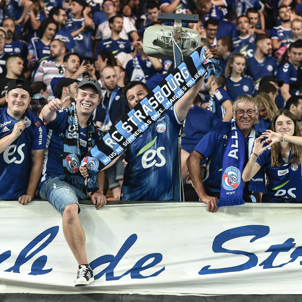 RCSA's tweet image. 🗳️ #RacingStory I Votre choix est fait ! Vous avez choisi de (re)voir le barrage aller d&apos;@EuropaLeague entre le Racing et @Eintracht ⚽️

📺 #RCSASGE I Restez connectés ! Prise d&apos;antenne à 20h30 ce soir !