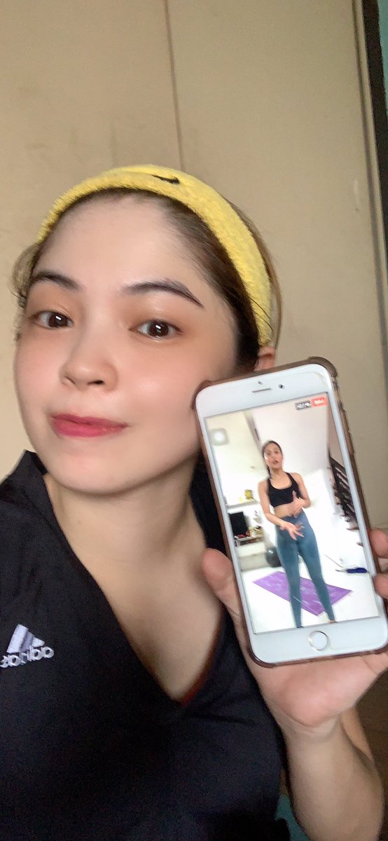 TrishEsclabanan's tweet photo. HIIT & 4-min plank challenge at nagawa ko 😱 Iba talaga mag-motivate si coach ga 😊 been working out daily & eating clean for 3 weeks na and significant talaga improvement ☺️
Stronger body, stronger mind!! 😊💖 #CoreStrengthening #MuscleToning #FitnessDiary #Fitspired https://t.co/oxdpXSOR8m