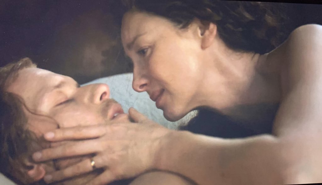 jill_millander's tweet photo. Utterly exhausted but still thinking about this incredible episode!! 😭👏🏼👏🏼 #MonstersandHeroes #outlander https://t.co/4l1KtNEEI4
