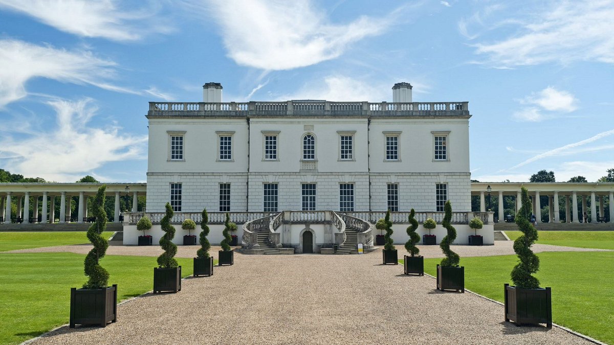 I've been reading about the Tulip Staircase apparition of Queen's House in Greenwich and it's rly cool and creepyThis is Queen's house, it was built in the early 17th century but fell into disrepair before being used as a prison during the english civil war1/6