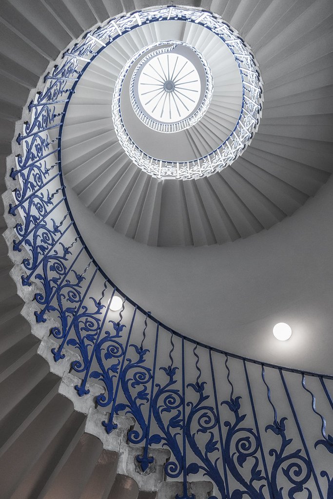 It is home to the Tulip Staircase, the first unsupported spiral staircase in the UK. The building is now the national maritime museum and when visiting in 1966 a canadian man named Ralph Hardy wished to get a picture of the staircase for his wife2/6