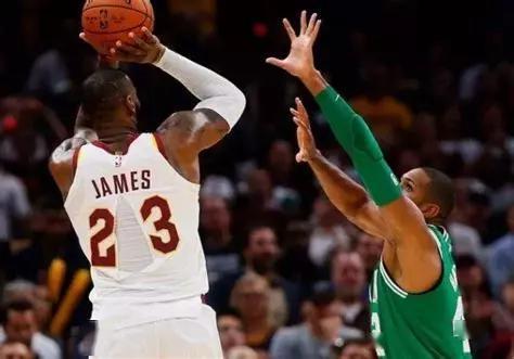 レッツ Nba Nbaに関する珍しいオークションシーリズ6 レブロンの破られたユニフォーム 17年レギュラーシーズン Nbaがそれを回収してオークションにだした 結果 4 5万ドルの値段で落札され 台風による震災復興事業に全額寄付した レッツ Nba Nbaに関する珍しいオークションシーリズ6 レブロンの破られたユニフォーム 17年レギュラーシーズン Nbaがそれを回収してオークションにだした 結果 4 5万ドルの値段で落札され 台風による震災復興事業に全額寄付した