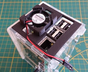 FunkyPiwy's tweet image. My #ClusterHat addon for active cooling is now released ;)