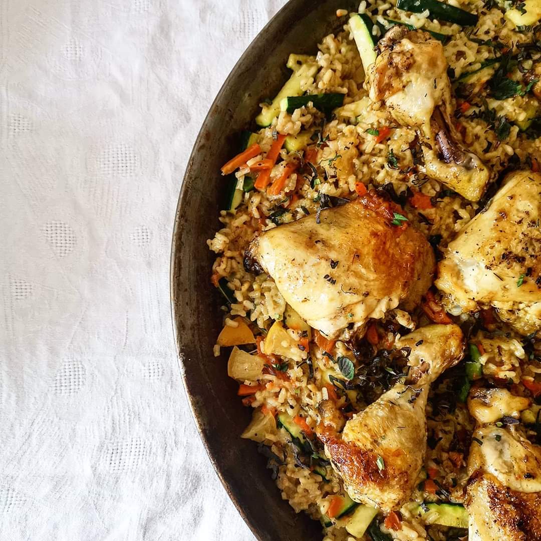 cuisinepinup's tweet photo. Paella à l'orientale au poulet et citrons confits 😋
Parce que j'aime le mélange de genre
#cuisinepinup #paella #Recettedujour #tropbon #food #foodphotography #faitmaison #homemade #homemadefood #recetteoriginale https://t.co/10GlgViJkT