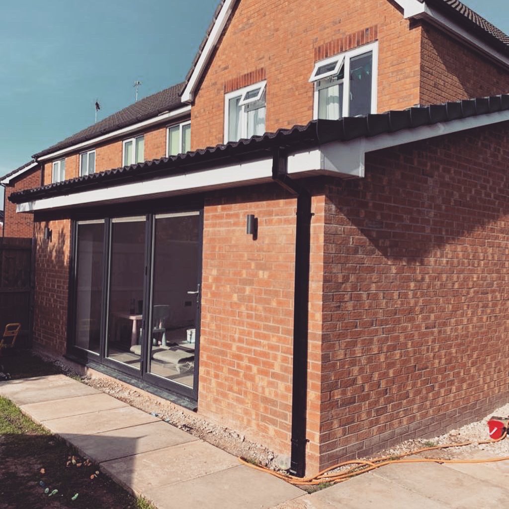 The latest project RDH have been working on before Lockdown is this rear extension. 👷🏻‍♂️👏🏻🏡 Looking forward to getting back and finishing off when we can. ⚒🧱✏️ #homeextension #homerenovation #warringtonbuilders #cheshirebuilders