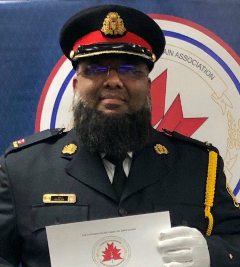 BiringPRP's tweet photo. #NVW2020 Thank you to our Auxiliary Professionals who dedicate thousands of hours each year supporting the community and members of PRP. Also a special thanks to our Chaplains who  volunteer and provide spiritual and inspirational guidance.  #prpstrong @PeelPolice https://t.co/ZzN108WxDf