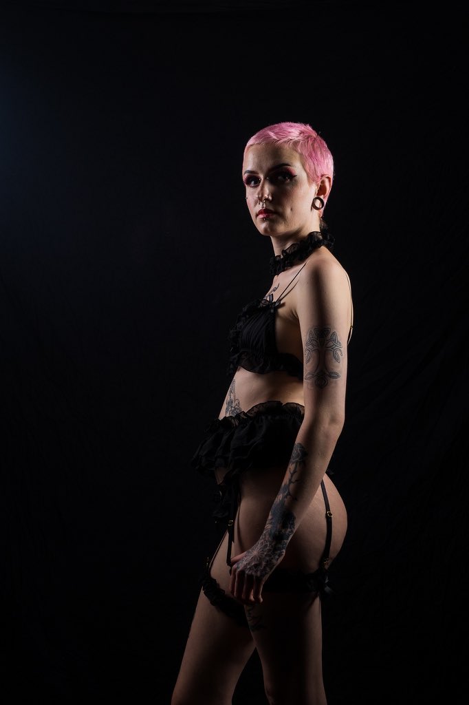 ashxobrien's tweet photo. My onlyfans is on sale right now for only $7 until May 1st! Hurry and get your place before all of them are gone💞These pics will also be uploaded to my manyvids page later on today! So give me a follow on there to see them❤️
https://t.co/tAXW8yaytn
https://t.co/5BjXtZkB4A https://t.co/g98fInq0GB