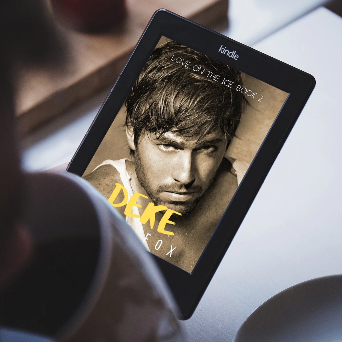 authorjanefox's tweet photo. #steamyromance #authorjanefox #kindleunlimited #ott #hea #shortromance #loveontheice #hockeyromance

https://t.co/9DhEVB7yVE https://t.co/dTcqNiSCwQ