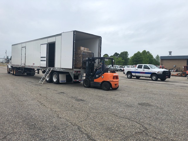 AR_Emergencies's tweet photo. More PPE distribution across the state! This was sent to us Friday afternoon from the Southwest area of the State! Thanks to all our  #PreparednessPartners for their hard work this past week in receiving, inventorying, sorting &amp; distributing this PPE!
#InThisTogether #COVID19Ark https://t.co/0uwEZdH9CQ