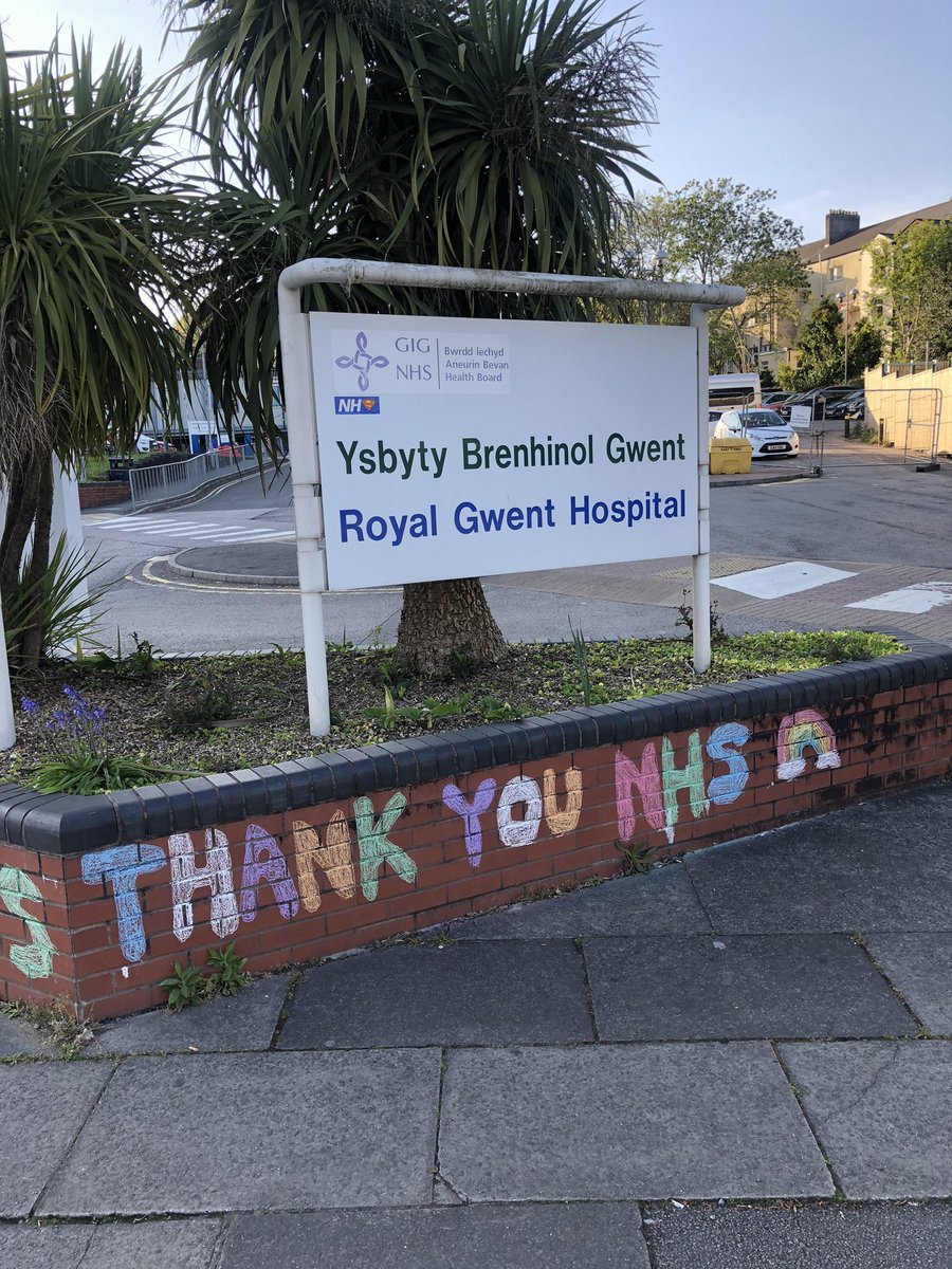 ____Maff_'s tweet photo. Just a little token of appreciation from my two girls for the amazing #nhs at the #RoyalGwentHospital. We hope that this brings a little smile to the faces of everyone going by ❤️ @AneurinBevanUHB @southwalesargus @gwentpolice @WalesOnline #nhs #heroes #thankyou #rainbow https://t.co/F6GifcTsti