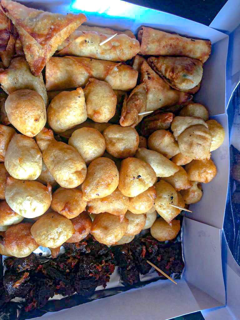 That peppered meat with a twist....Order now and send us a review... #naijabaker #abujabaker #abujachef #smallchops #samosa #springroll #meatpie #fovenexclusive #abujavendor #naijavendor #abuja #AbujaTwitterCommunity