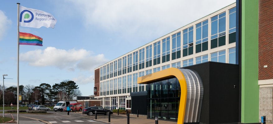 AoC_info's tweet photo. A shout out to @prclatestteam who have supported a vulnerable 18-year-old woman living independently. They have provided a chrome book, internet access and food prioritising the student's welfare and empowering her to stay connected whilst continuing to learn. #LoveOurColleges https://t.co/2OcbjwUf51