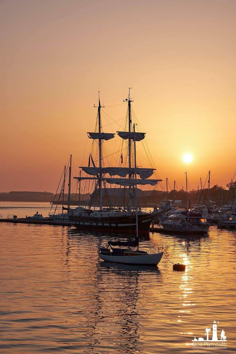 oneplymouth's tweet photo. Sunset over the tranquil waters of the @MarinaPlymouth. #BestOfPlymouth #ComeBackLater

4pm everyday we are showcasing photos from our team's archives. #OnePlymouth https://t.co/pYhvAqnHuU