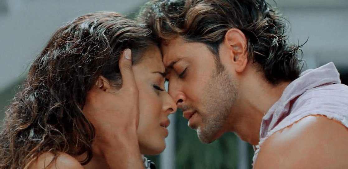 sprihaxx's tweet photo. i think we all can agree that aishwarya rai and hrithik roshan in dhoom 2 https://t.co/lv1MFWOo5u