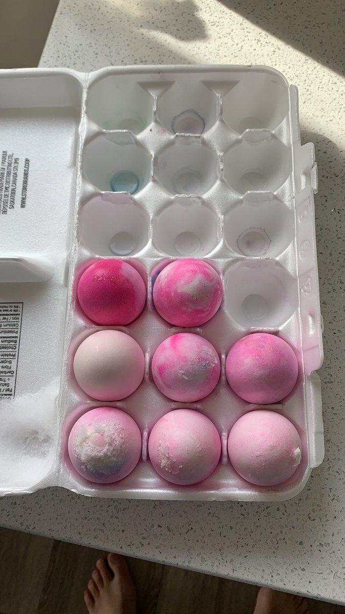 OldManDangles's tweet photo. Probably far enough past Easter for me not to eat these anymore.  Plus they have a hint of shaving cream. https://t.co/Ne1m2MxTgK
