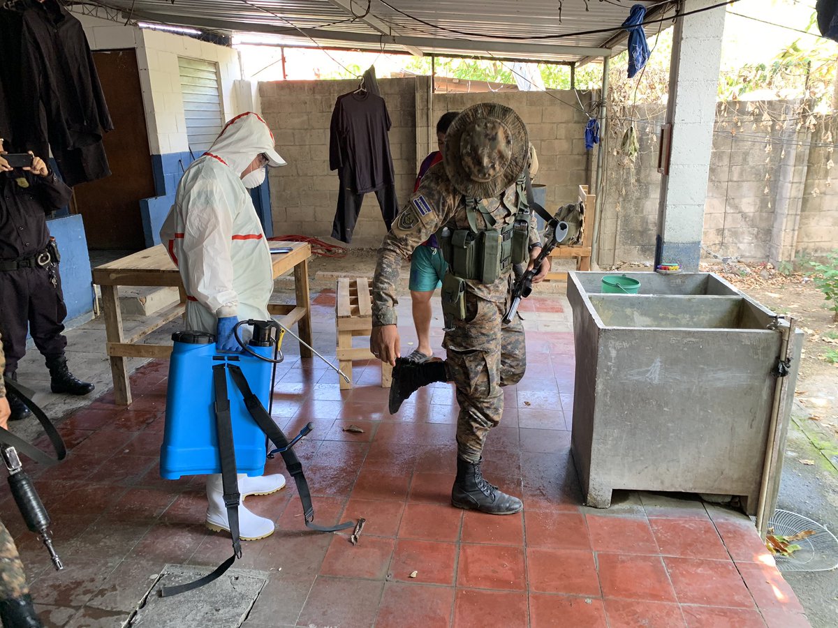 MREBsv's tweet photo. Dentro de la emergencia nacional; la asociación esta sumando y multiplicando apoyo para nuestras alcaldías socias (Jayaque, Sacacoyo, Talnique y Colón); y estamos en la capacidad de coordinar y articular apoyos con las diferentes instituciones https://t.co/66AVde9UZN