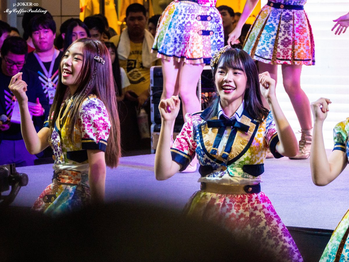 CReam_CHz's tweet photo. #4เทพ ที่ิจิ้งจกขโมยยาสีฟันอ่ะค่ะ รู้จักกันมั้ยคะ 😼🐶🦈🦄
#CherprangBNK48 
#MusicBNK48 
#PunBNK48 
#JennisBNK48 https://t.co/MFWeJ6Hf6Z