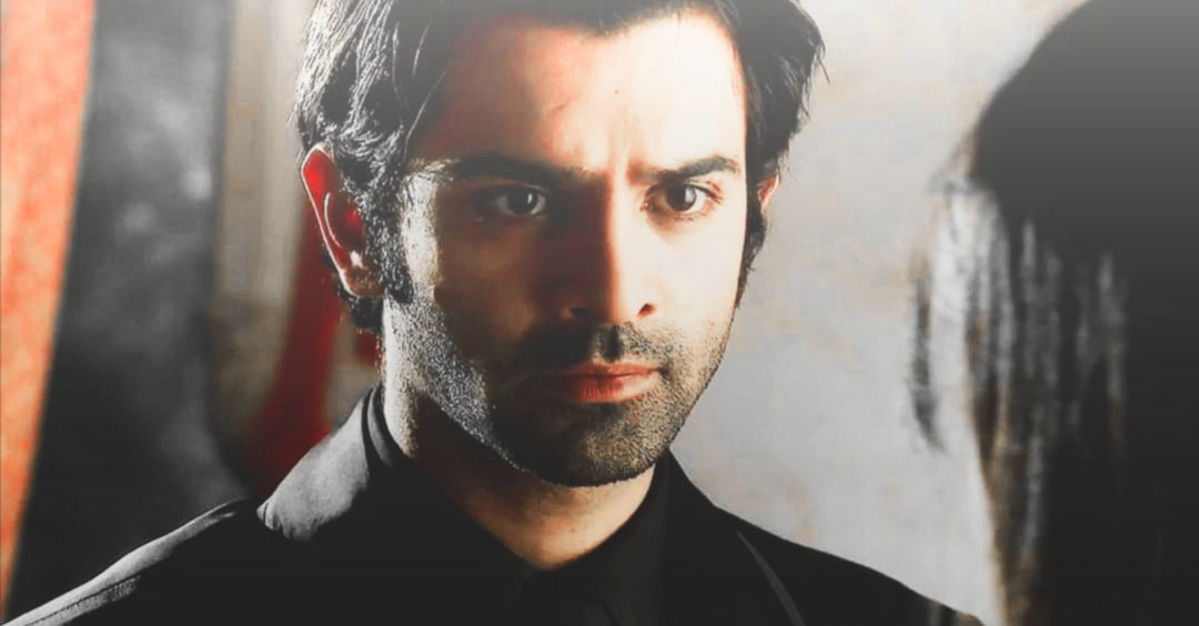 A: "Ye sab cheeze tumhare liye bht maayne rakhti hai na.... To ye rha mangalsutra aur ye rha sindoor"The thing which I hated the most was Arnav just locked himself in his room and everyone questioned only Khushi for this  #BarunSobti  #SanayaIrani  #IPKKND  #Arshi