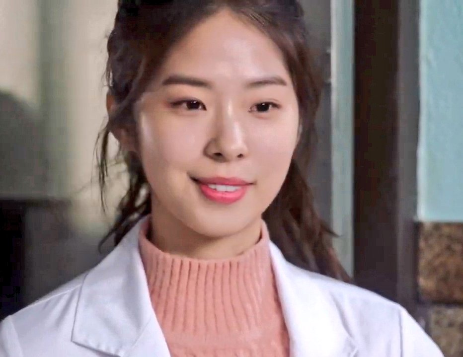 Dr. Do In-beom | 𝑮𝒆𝒏𝒆𝒓𝒂𝒍 𝑺𝒖𝒓𝒈𝒆𝒐𝒏Dr. Woo Yeon-hwa | 𝑮𝒆𝒏𝒆𝒓𝒂𝒍 𝑺𝒖𝒓𝒈𝒆𝒐𝒏 #RomanticDoctorTeacherKim 3