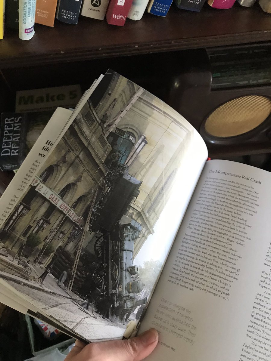 IRobertS_author's tweet photo. Hunting inspiration for #DeeperRealms with the incredible #timetravel inspiration which is the colorisation of @marinamaral2 #TheColourOfTime https://t.co/xZhmhcqRJ6 https://t.co/AbDvNS2W4n