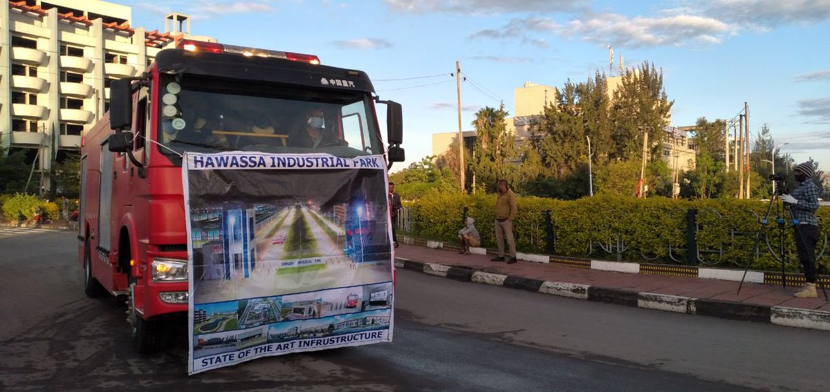 Lelise_Neme's tweet photo. #ETHIOPIA
#IPDC
#HAWASA_IP
Excellent work by #Hawasa_IP_Team 👏disinfecting the Hawasa city streets yesterday morning. @AbiyAhmedAli @lia_tadesse @AbebeAbebayehu @dereje_dugumaMD @FitsumKetemaHIP https://t.co/OK51cIoJIt