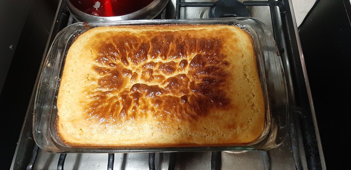 Apolonia_Frias's tweet photo. Hecho por mis manitas 👩🍳
#PastelDeElote 🌽🍞 https://t.co/ZSBZhFHRrV