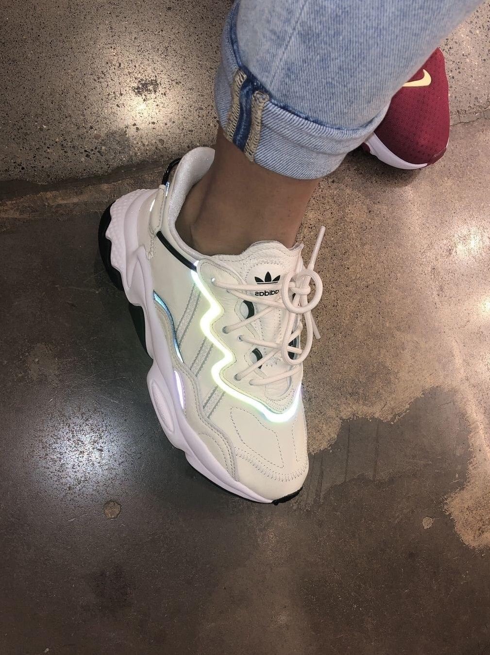 Adidas best sale ozweego 19