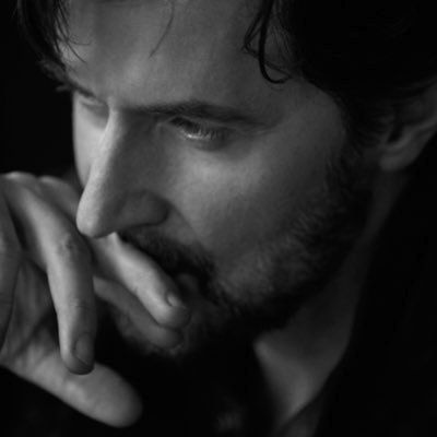 The feeble ashes, and their feeble breath 

Blew for a little life, and made a flame 

Which was a mockery

- Lord Byron

#SeductiveSunday