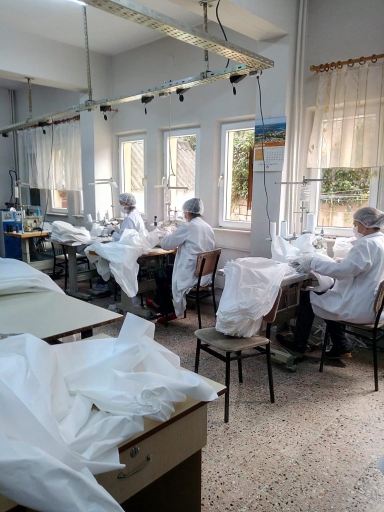 Mesleğim Hayatım diyen Meslek liselerimiz üretimin ve hayatın içinde olarak kovid-19 mücadelesine katkı sağlamaya devam ediyor.  #karagündostumeslekieğitim
<a href="/tcmeb/">Millî Eğitim Bakanlığı</a> <a href="/memleventyazici/">Levent Yazıcı</a> <a href="/istanbulilmem/">İstanbul İl Millî Eğitim Müdürlüğü</a> @MeslegimHayatim @huseyinaaydogdu