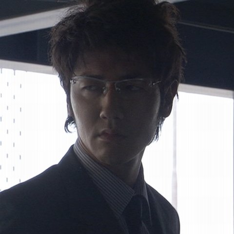ミオン グリラスワームの正体はzectの幹部 三島正人 物語序盤から謎めいた行動と高い戦闘能力で異様な存在感を出し続けていたクソメガネ T Co C48cpln3ck Twitter