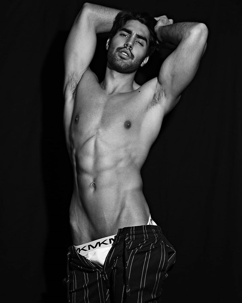 Kirk Bondad *ctto #EroticaPH