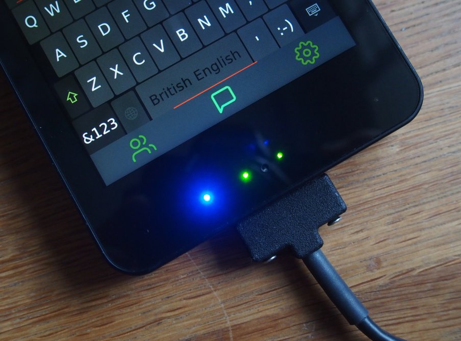 XXLSEC's tweet photo. Pick your connection with our wired (native) 100Mbit/s Ethernet on PrivecallTX device. #encryption #multipartycomputing #CyberSecurity #infosecurity #COMSEC #CriticalCommunications #Resilience  #SecurityOfSupply #CryptoModernization #PostVPN https://t.co/SxPSToI0Gz