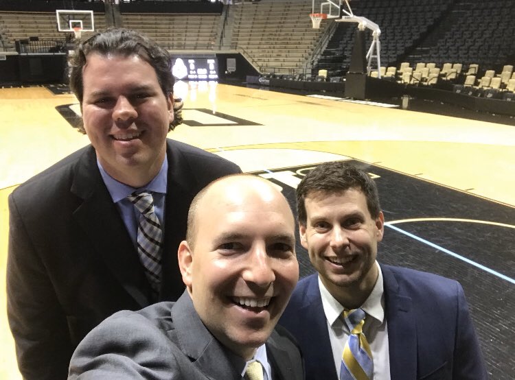 billfagan's tweet photo. Challenge accepted @KevinDwan 

Post 4 photos of you working in sports within 24 hours &amp;/or donate $20 to a charity. 

Next up: @TAG_TonyGarrett @Kynes_Times @TAG_AJS @DarrArno https://t.co/xxxySIOH32