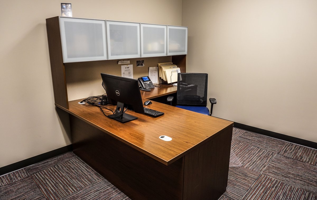 westbinteriors's tweet photo. “This private office features National's Waveworks desk series &amp; HON Convergence seating. Are you looking to upgrade your office? Our design specialists are here to help.”
○
○
https://t.co/ln6RtP6BRh
○
○
#design #interior #furniture #chairs #interiordesign #office #business https://t.co/NTAOKXb5Ni