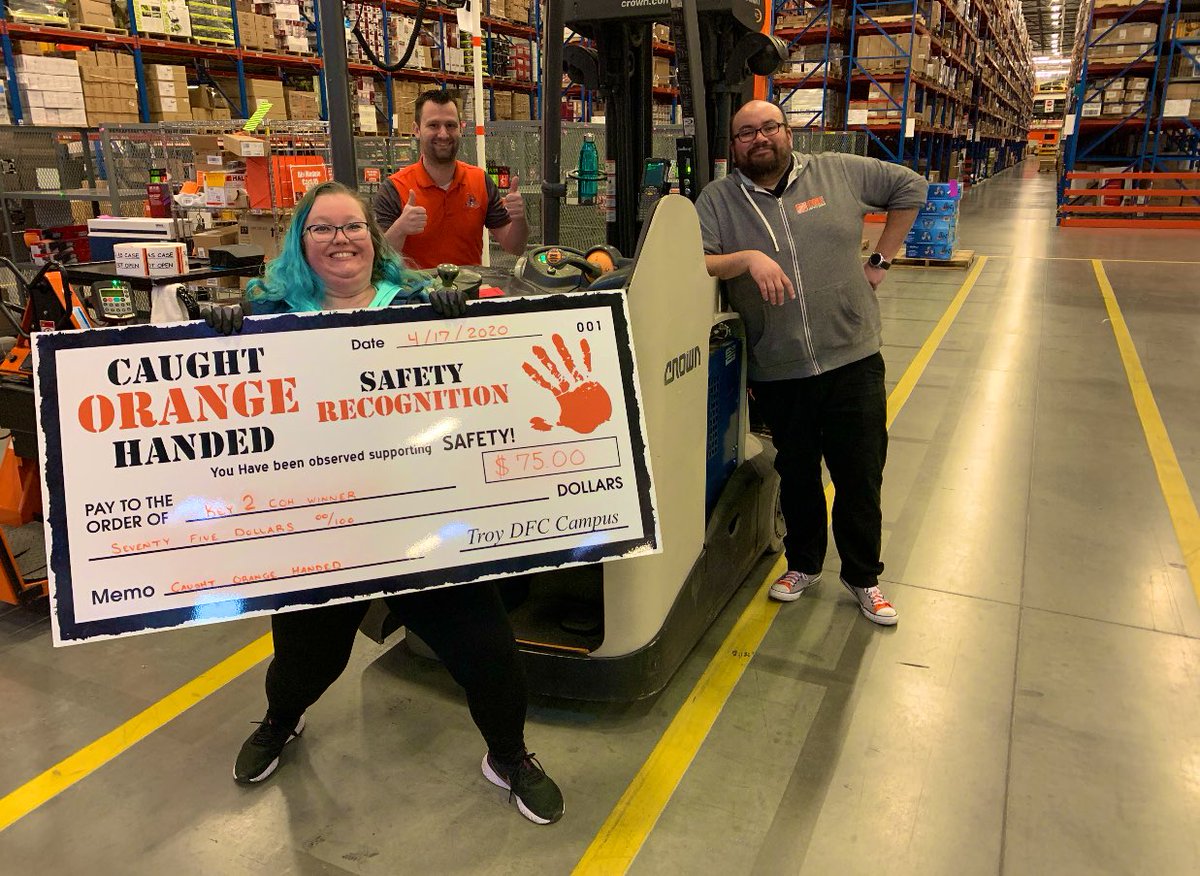Way to go Ijuma and Betsy for winning Caught Orange Handed for Key 2! Thanks for working safe!    🟠🤚  @JohnKossick <a href="/aaron6707/">Aaron Sherer</a> <a href="/jeffstrayer/">Jeff Strayer</a> <a href="/Pocse711/">John Pocse</a>
