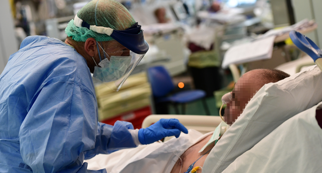 channelstv's tweet image. Italy Celebrate As Virus Cases Levels Off
channelstv.com/2020/04/17/ita…