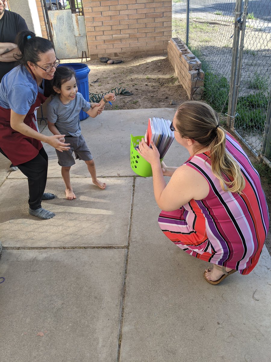 RSDNo66's tweet photo. Ms. Jessica Angell, an ESS teacher at T.G. Barr Elementary School, was one of only 5 teachers selected in a nationwide search to win actress @KristenBell @Yoobigives #FeatureTeacherFriday contest! She won classroom packets filled with school supplies for 7,500 of our students! https://t.co/81HKhxnihp