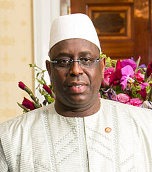 thiernodicko's tweet photo. 🔴#CoronaVitusAuSenegal Macky Sall " nous allons réajuster les horaires du couvre-feu de 18h à 7h du matin". 
Entretien avec @France24 @RFI en ce moment .
#NdarStopCovid19 #Coronavirus #Senegal #CouvreFeu #EtatDurgence https://t.co/IYmyla09Ri