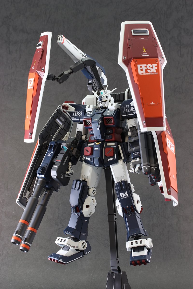 横田ユースケ No Twitter Mg Faガンダム フルアーマーガンダム サンダーボルト版 完成 4回目のキットですが 設定どおりに作るのは初めてでした いじりすぎず でも見ごたえのあるディテールup 劇中の濃いカラーリングをイメージして調色しています