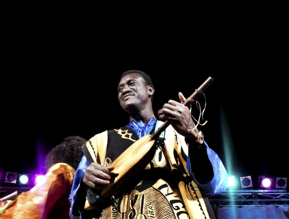 lousiroy's tweet photo. @BBC6Music Thanks to Cillian and Max Porter for Bassekou Kouyate track and reminding me of seeing him at festival in the desert outside Timbuktu in 2009 https://t.co/tLEkQZlQx5
