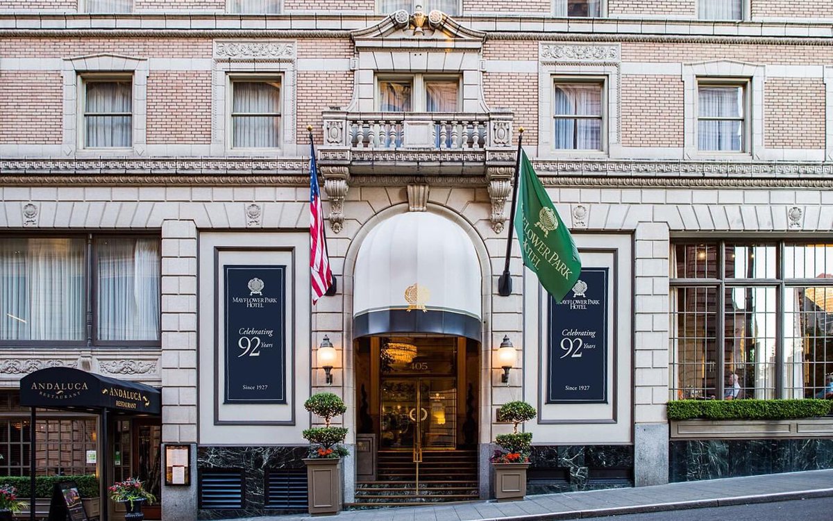 Mayflower Park Hotel tweet media