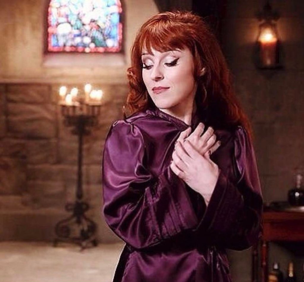 rowena macleod as hex bags : a thread