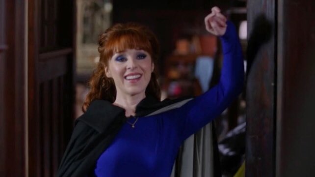 rowena macleod as hex bags : a thread