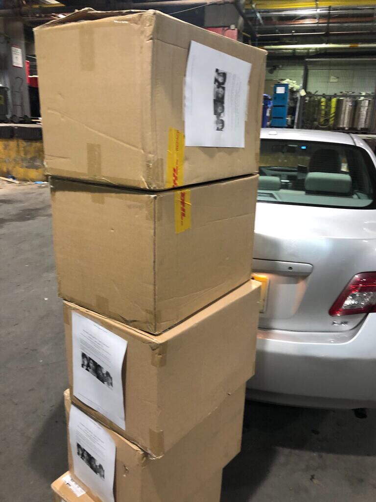 ArchanaBabuMD's tweet photo. We had another delivery of 500 face shields coordinated by @nilofarhz via our collaboration with @MasksForDocs. Pictured is high-school student Michael Wu who made this delivery! To date, we've delivered 1400 face shields! @njmscovidteam #GetMePPE #Students_Against_COVID https://t.co/LdLBIMSYMr