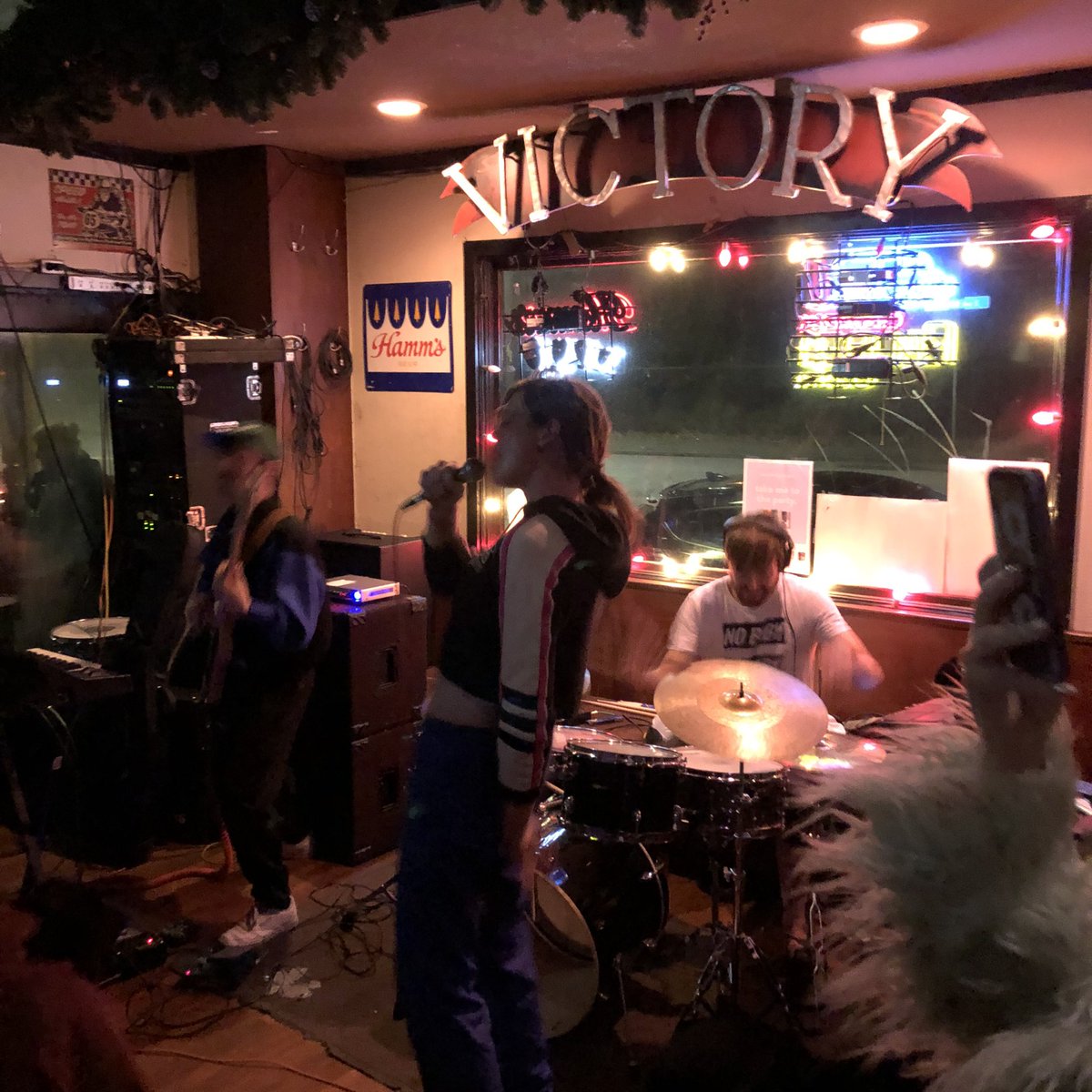 LouiseBendall's tweet photo. Hear the bands you'll wish you were going to see in #Seattle on #LocalwithLouise Fridays 7-8pm & Sundays 1-2pm on @KBFG! #music this week by @alineandwes @MarshallLawBand @KingSheim @powerbleeder @fleshproduce @actionesse & more on #KBFG 107.3FM Seattle & https://t.co/sBLHEUvnRg https://t.co/PtchE44MP0