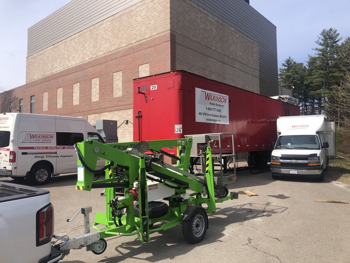 tweet_on_heat's tweet photo. On site for emergency #mobileboiler installation at a prestigious college’s satellite campus northwest of Boston. We have our #safety lift ready to go to ensure we can access the top of trailer while tied off. #emergencymobileboiler #boilerrental #safety #staysafeeveryone https://t.co/iICDBoS5Ia