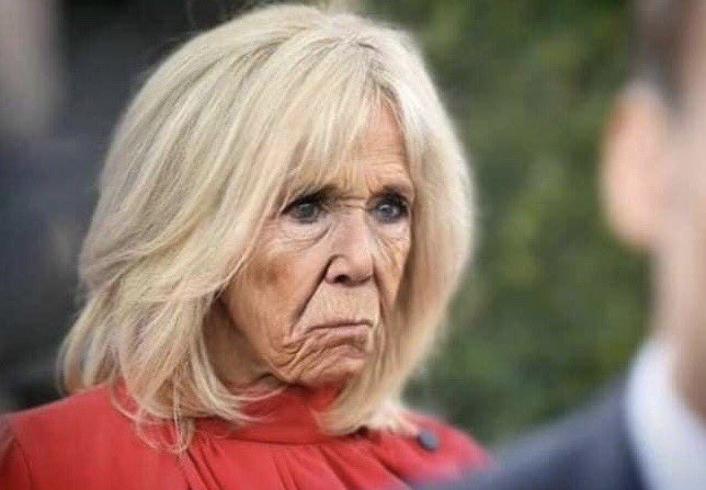 schweizok2's tweet photo. Oh mein Gott 😯
Ist SIE es wirklich....?!? 
Foto = Netzfund https://t.co/z7oUkS6Lfu