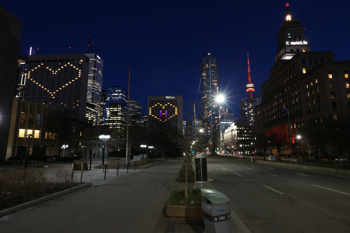 SteveRussell's tweet photo. Toronto has a heart! Three of them face hospital row on University Avenue from the Sheraton, Hilton, and CN Tower during the COVID-19 lockdown. #StayHome #StayHomeCanada #PhysicalDistancing https://t.co/GuDTiCpdsF